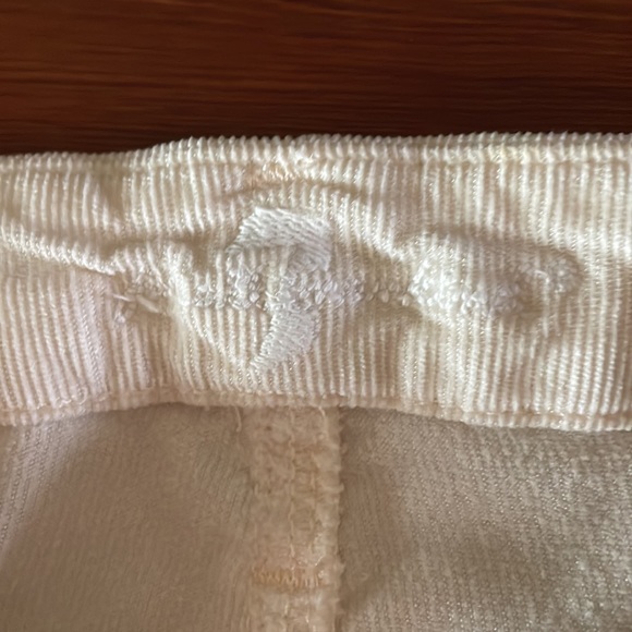 7 For All Mankind Ivory Corduroy Skinny Leg Jeans size 26 - Picture 10 of 13